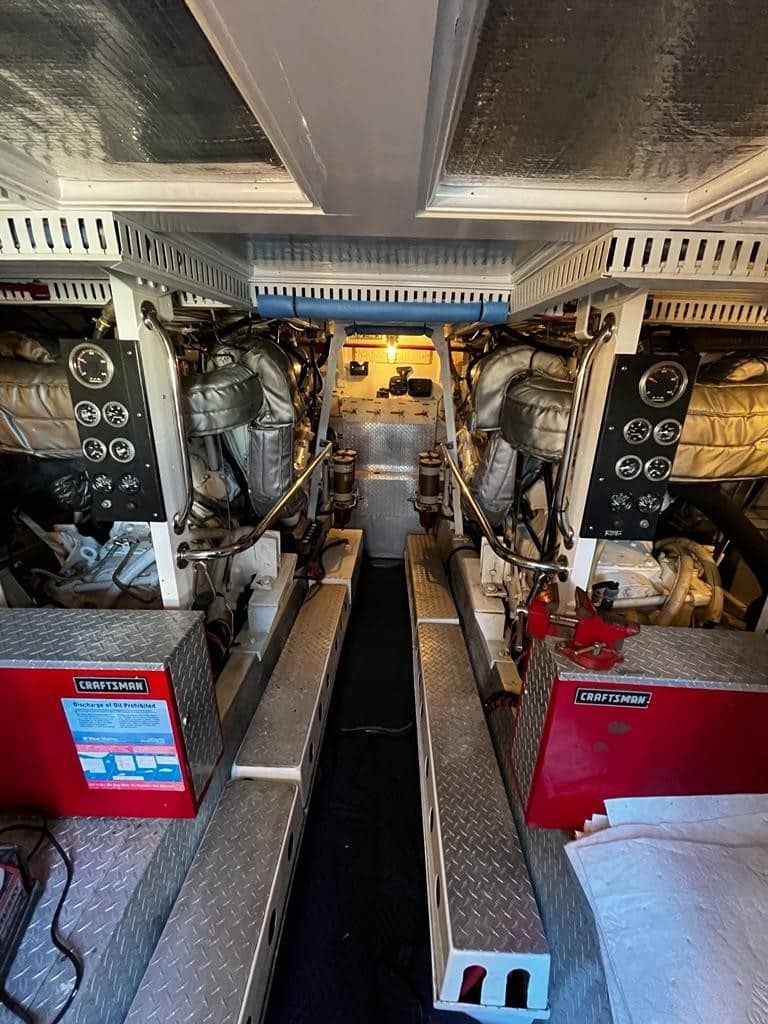 Twin Detroit Diesel 12V71 refinished