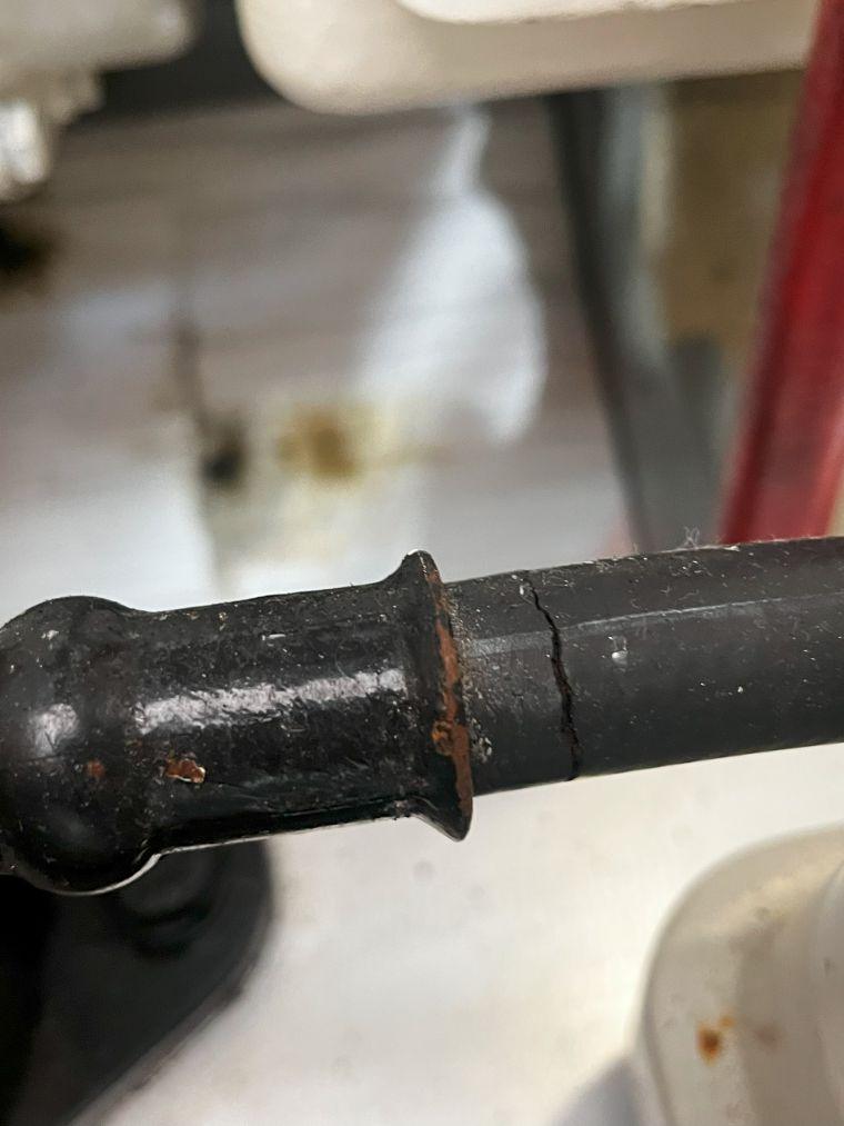 cracked transmission hose