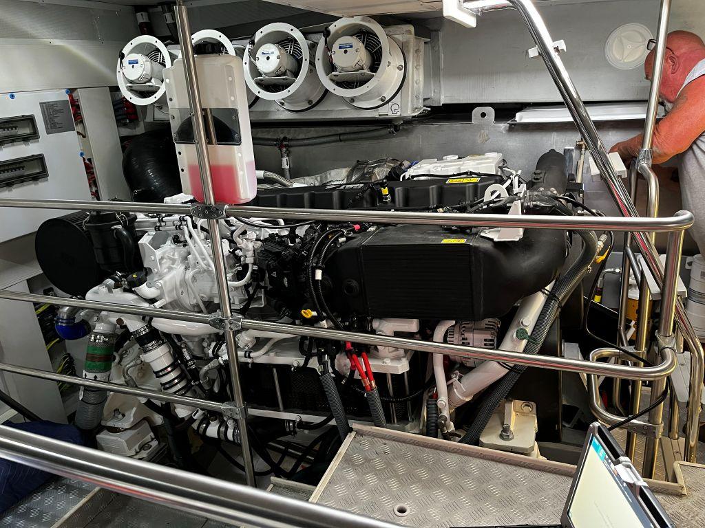 Caterpillar marine diesel engine used for diagnosing loss of power under load by trained technician at 805 Marine Diesel Mechanic serving Ventura Channel Islands Harbor Santa Barbara